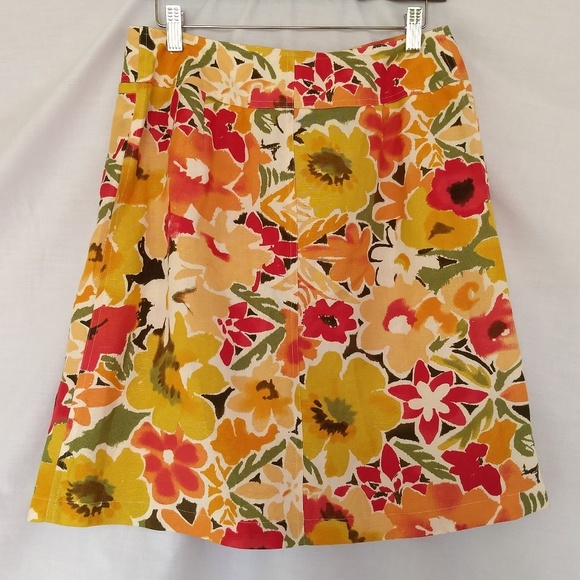 LAST CHANCE! Harve Benard Floral Linen Skirt - Picture 2 of 3